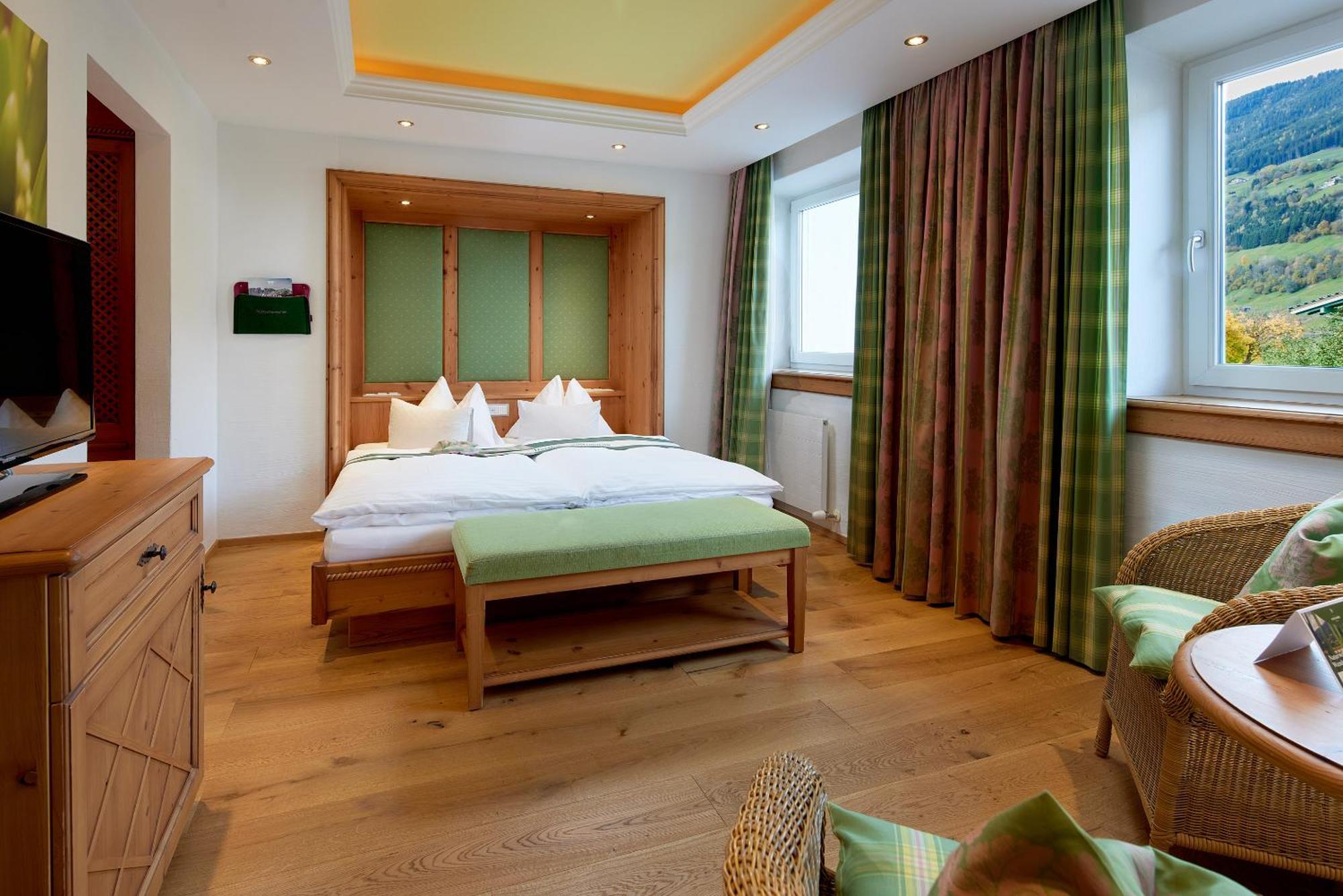 Wanderhotel Kirchner Брамберг-ам-Вільдкогель Екстер'єр фото